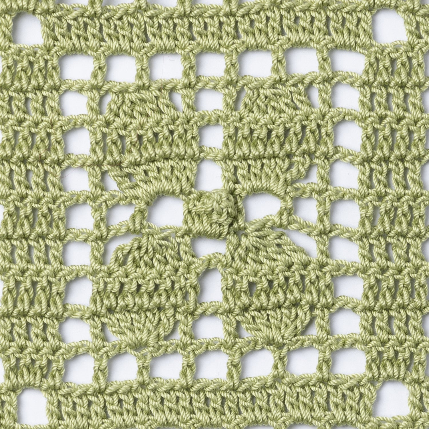 Pattern for a small flower pattern pullover